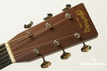 Custom Shop D-28 Premium Grade Bearclaw Sitka Spruce / Madagascar Rosewood